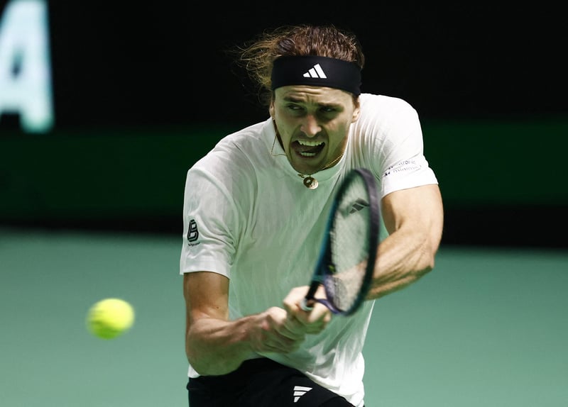 Coupe Davis: Zverev domine Cerundolo, double décisif entre l'Allemagne et l'Argentine