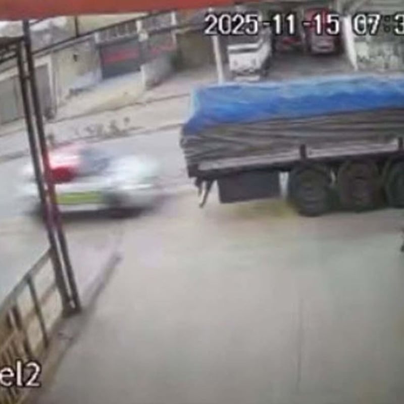 Polisin şehit olduğu kaza kamerada