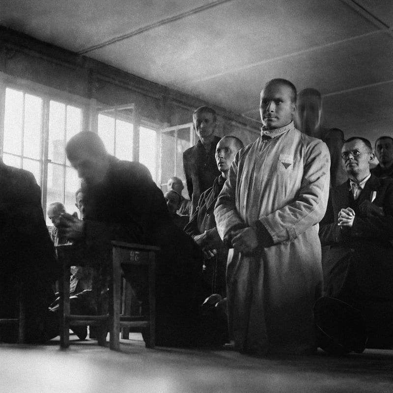 « Célébrer la messe à Auschwitz » : la prière et les sacrements au défi de la barbarie nazie