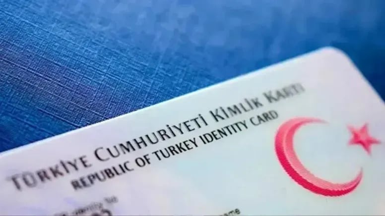 Öğrenenler nüfus müdürlüğüne koşuyor: Hem bedava hem de sadece 5 dakika sürüyor
