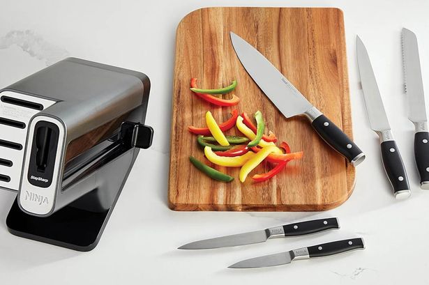 Eye-catching Black Friday deal 'selling fast' as Amazon cuts £70 off Ninja knife set