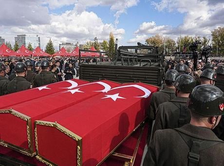 Askeri kargo uçağında şehit olan 3 asker, Ankara'da son yolculuğuna uğurlandı