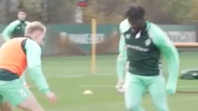 Geniale Werder-Szene! - Boniface kopiert Legenden-Trick