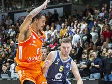 Neunter Sieg in Folge: Alba Berlin setzt Erfolgsserie in Chemnitz fort