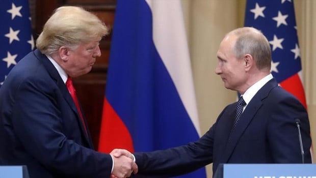 Putin, Trump ile görüşmek için adres verdi