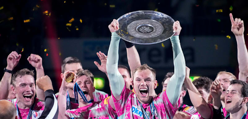 Dreister Diebstahl – die Meisterschale wurde geklaut