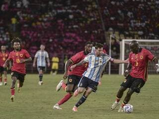 Grâce à un Lionel Messi buteur et passeur décisif, l’Argentine s’impose en Angola