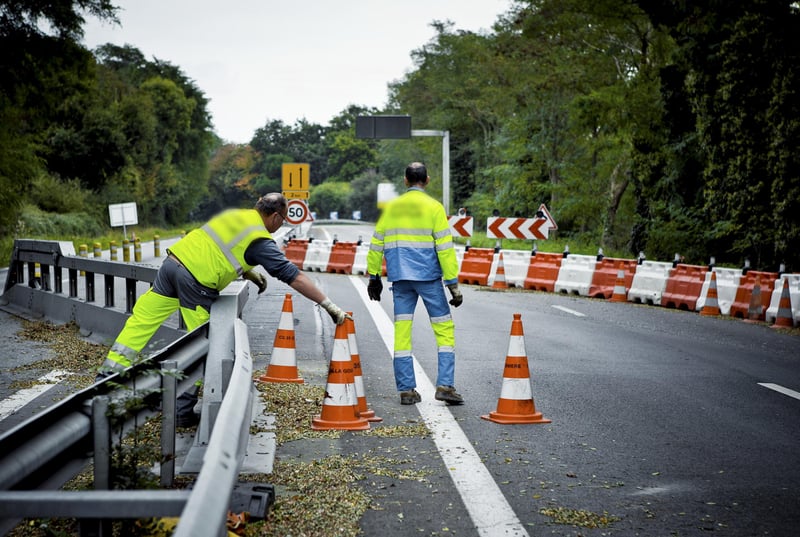 Comment l’exécutif a abandonné l’ambition de réduire le nombre de fonctionnaires