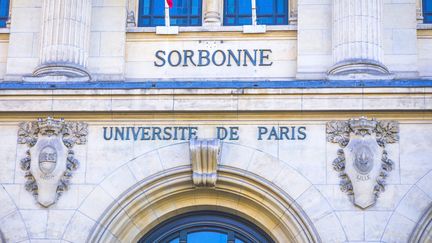 "Je ne pense pas que c'est sur le front que je serais le plus utile" : des étudiants répondent aux propos polémiques du chef d'état-major des armées