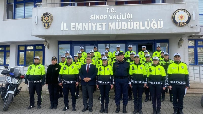 Sinop’ta trafik polislerine yaka kamerası
