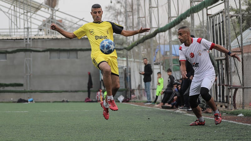 Gazze'de sembolik Galatasaray-Fenerbahçe derbisi