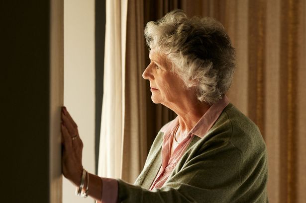 Dementia warning as 'distressing' symptom could appear in the evening