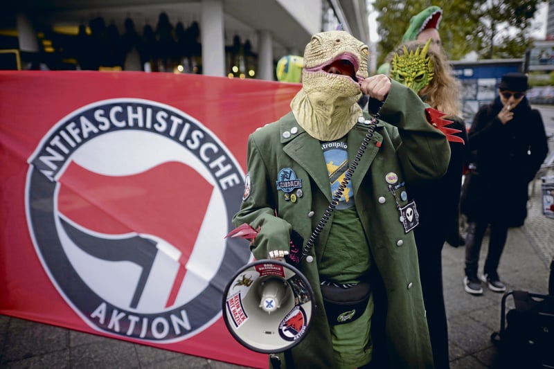 »Terrororganisation« | »Antifa Ost«: Trumps Kreuzzug gegen Linke
