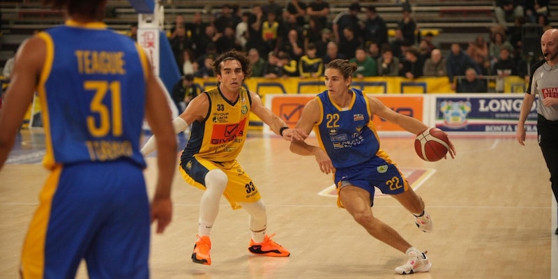 <span style="line-height: 100%;">La Reale Mutua Torino sconfitta anche a Scafati</span>