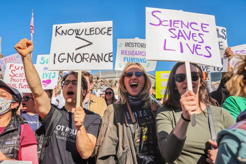 Aux États-Unis de Donald Trump, la recherche scientifique fragilisée