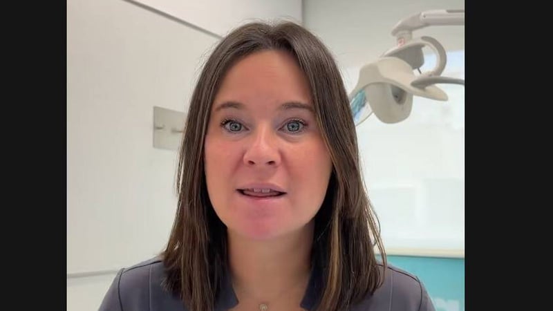 Almudena Herraiz, ortodoncista: “Por esto el cepillado de dientes más importante es el de la noche”