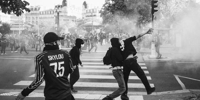 « J’ai l’impression d’être bloquée avec cette émotion » : quand la colère intime devient sociale