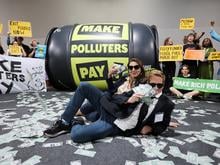 Öl, Gas und Kohle auf der Klimakonferenz: Lobbyismus in den Hallen, Protest auf den Straßen