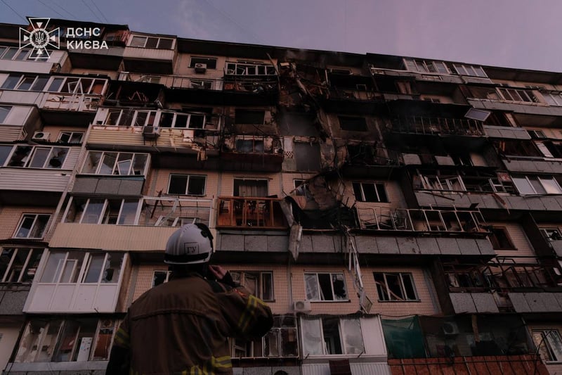 Rusya’dan Kiev’e yoğun saldırı: 4 kişi öldü, 30 kişi yaralandı
