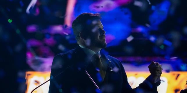 Au Chili, le candidat libertarien Johannes Kaiser crée la surprise à la veille de l’élection présidentielle