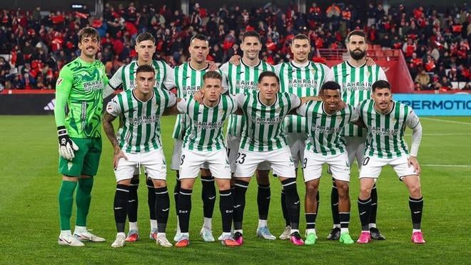 Iker Álvarez, el mejor en un notable Córdoba CF ante el Granada