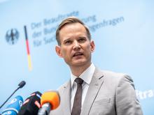 Teure Medikamente für 100-Jährige?: Streecks Aussagen zu sehr alten Menschen stoßen auf Zuspruch und scharfe Kritik