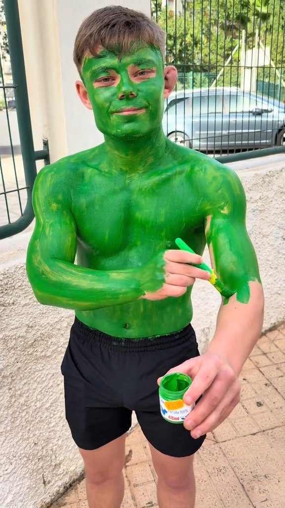 Man struggles to remove 6 coats of green paint he used to become Incredible Hulk