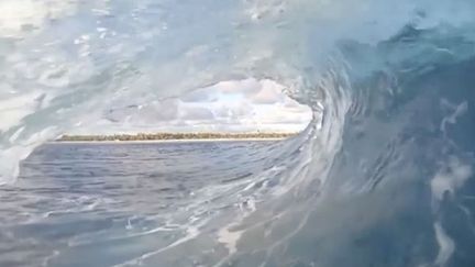 Vagues-submersion : vigilance orange aux Tuamotu Sud et Gambier