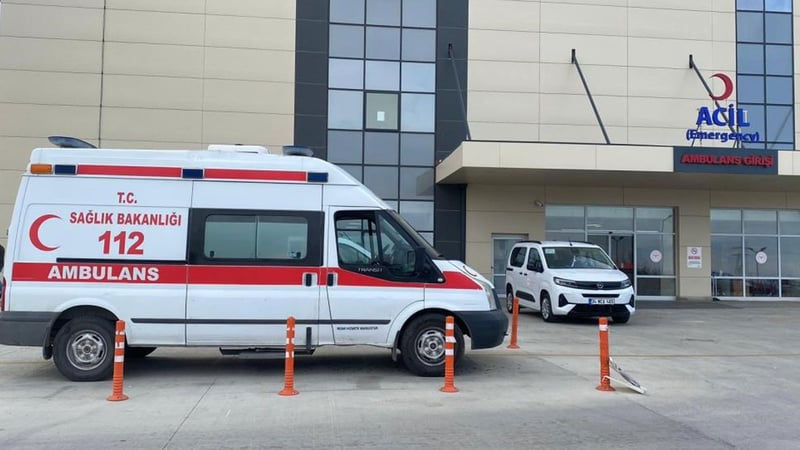 Burdur'da öğle yemeği sonrası 33 öğrenci ve 1 öğretmen hastanelik oldu