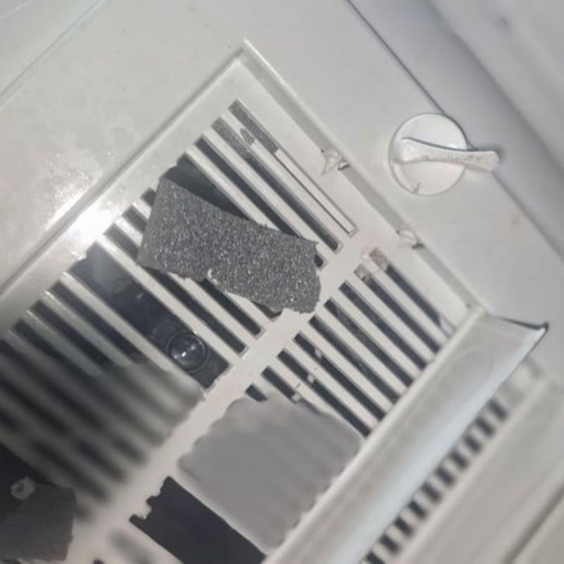 Kadınlar tuvaletinde gizli kamera bulundu!