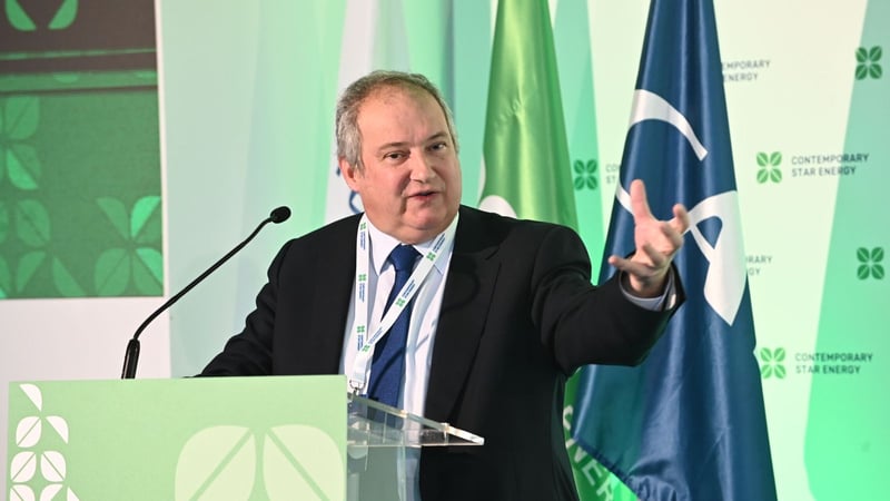 Jordi Hereu alerta en el foro de marcas los peligros de la economía informal