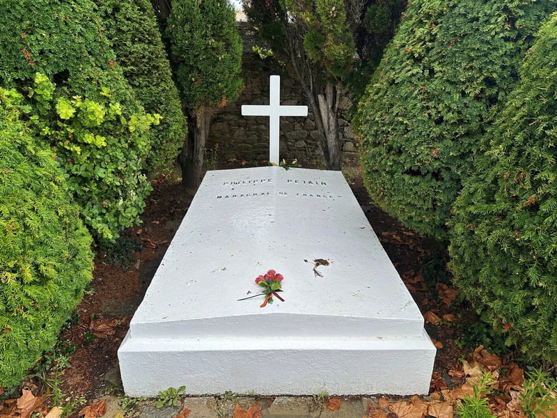 Messe pour Pétain : pourquoi le tribunal de Nancy autorise la célébration