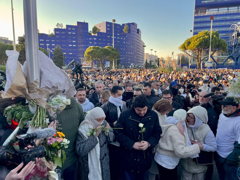 «Le narcotrafic contrôle, corrompt et tue» : à Marseille, un rassemblement d’envergure pour Mehdi Kessaci