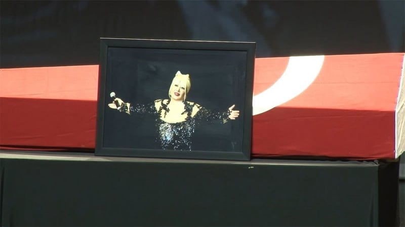 Muazzez Abacı'ya AKM'de veda