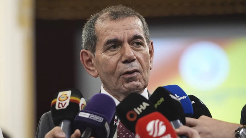 Galatasaray'da Dursun Özbek'ten adaylık açıklaması!