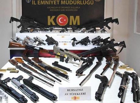 Erzincan merkezli 35 ilde 'kaçak silah' operasyonu! 9 kişi tutuklandı