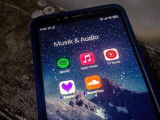 Comment repérer une musique générée par IA ? Voici quelques indices qui doivent vous mettre la puce à l’oreille