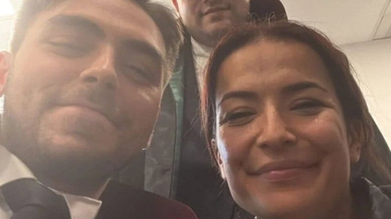 'Cumhurbaşkanına hakaret' suçlamasıyla tutuklanan sanatçı Eda Saraç tahliye edildi