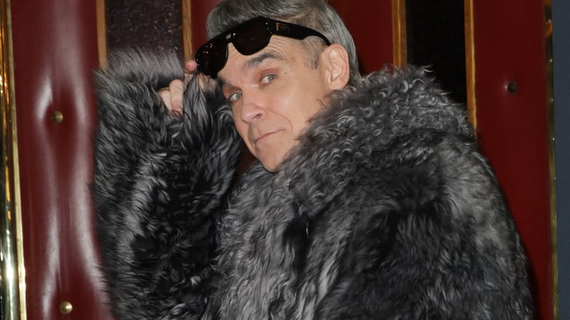 Robbie Williams: Angst vor Erblindung! Was man zu Risiken der Abnehmspritze weiß