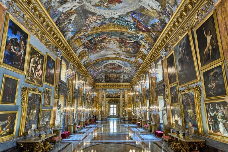 Photos of the treasures in Rome's exclusive Colonna Palace