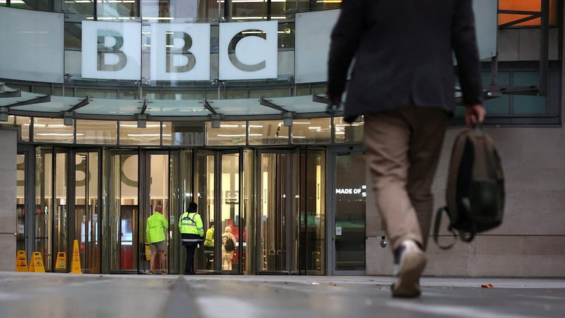 Immer mehr Briten zahlen nicht - Gebühren-Flucht kostet BBC eine Milliarde im Jahr!