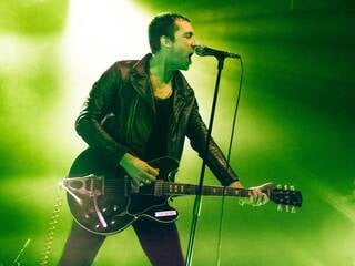 Critique de disque : Miles Kane reprend la lumière avec « Sunlight In The Shadows »