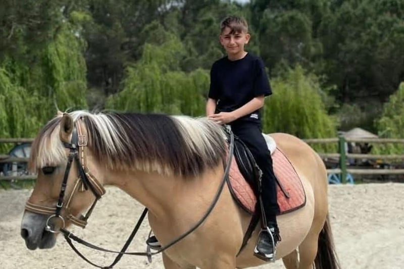 İstanbul Esenyurt'ta 13 yaşındaki çocuk evde ölü bulundu: Yediği tavuk dönerden zehirlendiği şüphe ediliyor