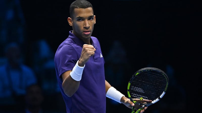 ATP Finals : vainqueur de Zverev, Auger-Aliassime se qualifie pour les demi-finales