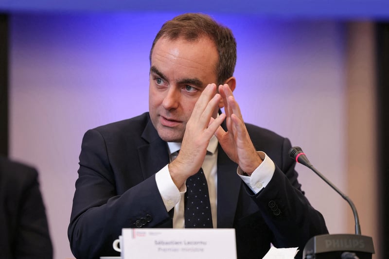 EN DIRECT - Budget 2026 : Sébastien Lecornu va déjeuner ce vendredi avec les chefs de groupes parlementaires du «socle commun»