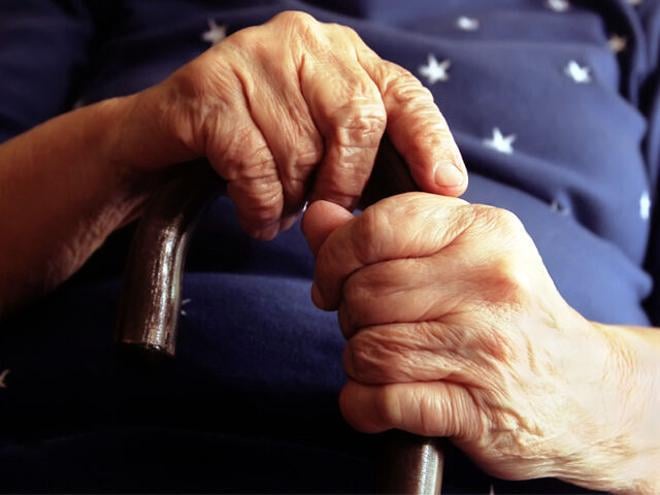 La artrosis en las manos se dispara un 70% en 20 años y ya afecta a 4 millones de personas, sobre todo mujeres mayores