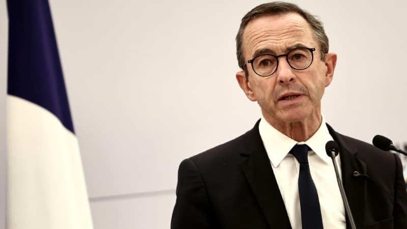 Bruno Retailleau préfère le recours à "une loi spéciale" plutôt qu'un budget qui va "appauvrir les Français"