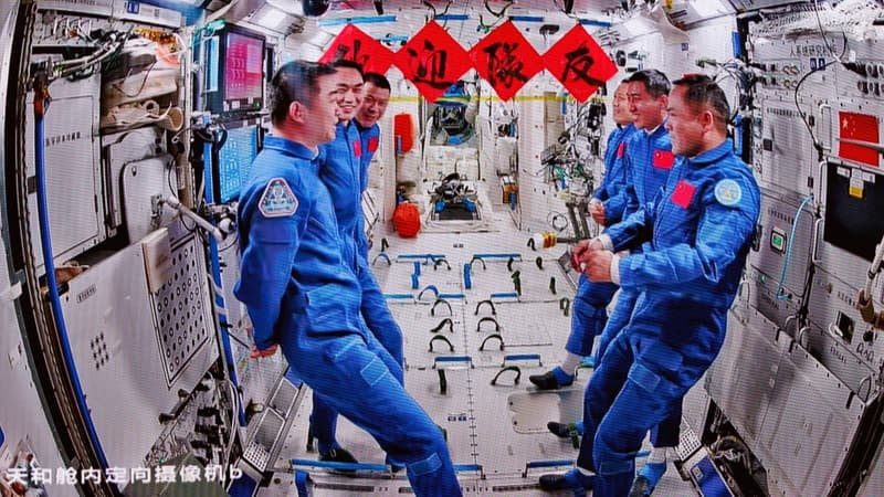 Trois astronautes chinois de Shenzhou-20 de retour sur Terre après avoir été coincés dans la station spatiale