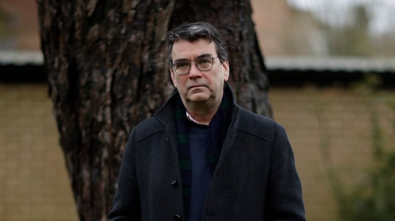 Britischer Humor | Tabakduft über Oxford: Mick Herron ist der Meister des Screwball-Krimis