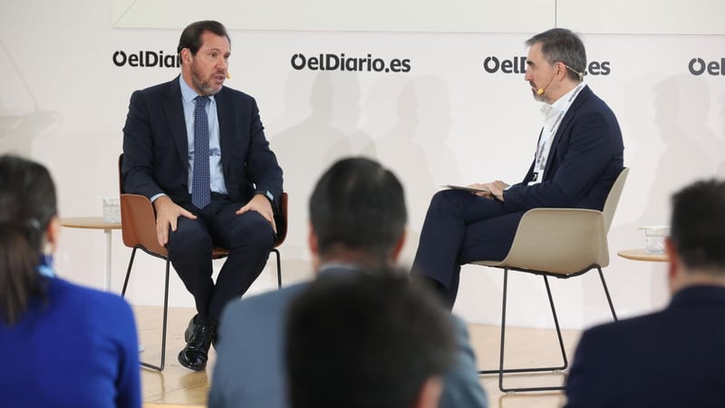 Óscar Puente: "España es el único país de la UE donde se está viendo meter la piqueta a carriles bici"